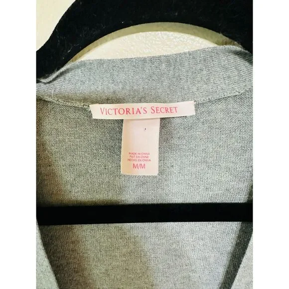 Victoria's Secret Women's V-Neck Cardigan Batwing Sleeves Size M Front Pockets - Picture 2 of 3